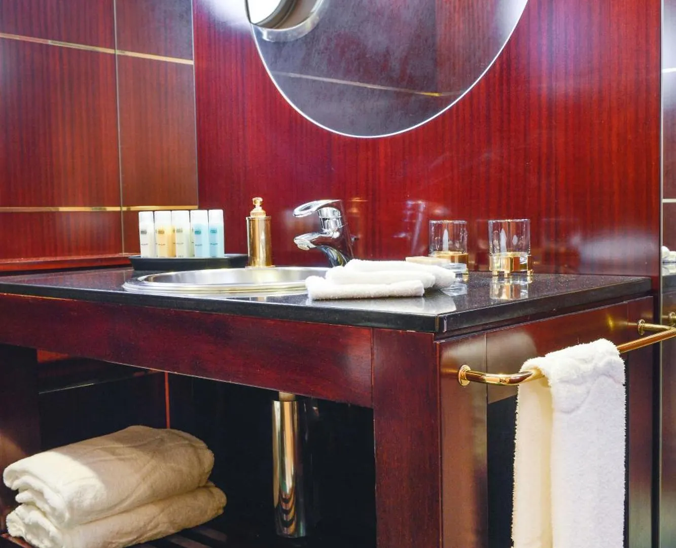 Club Hotel Eilat - All Suites Hotel